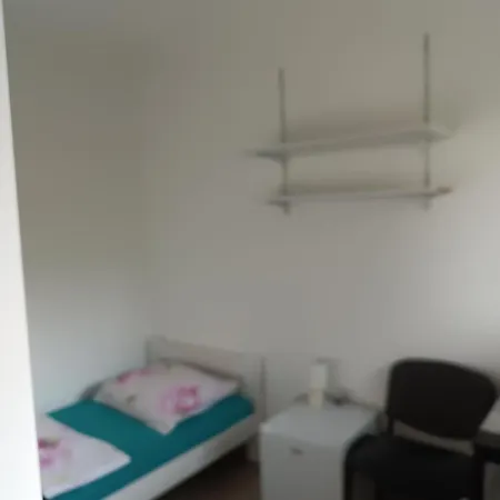 Stas-przy Szkole Nr3 W Skawie Skawa